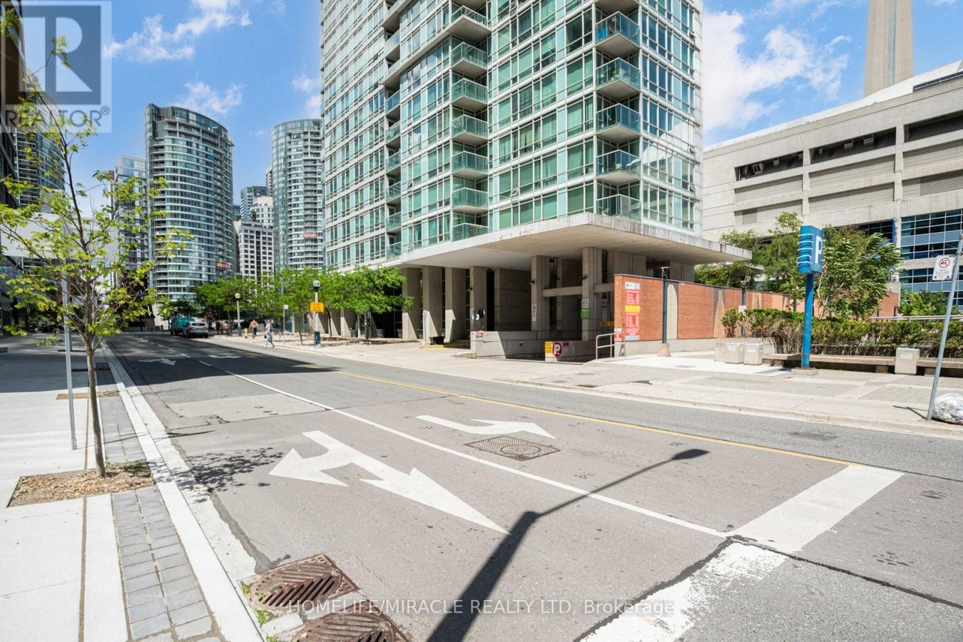 201 - 81 NAVY WHARF COURT - Photo 6