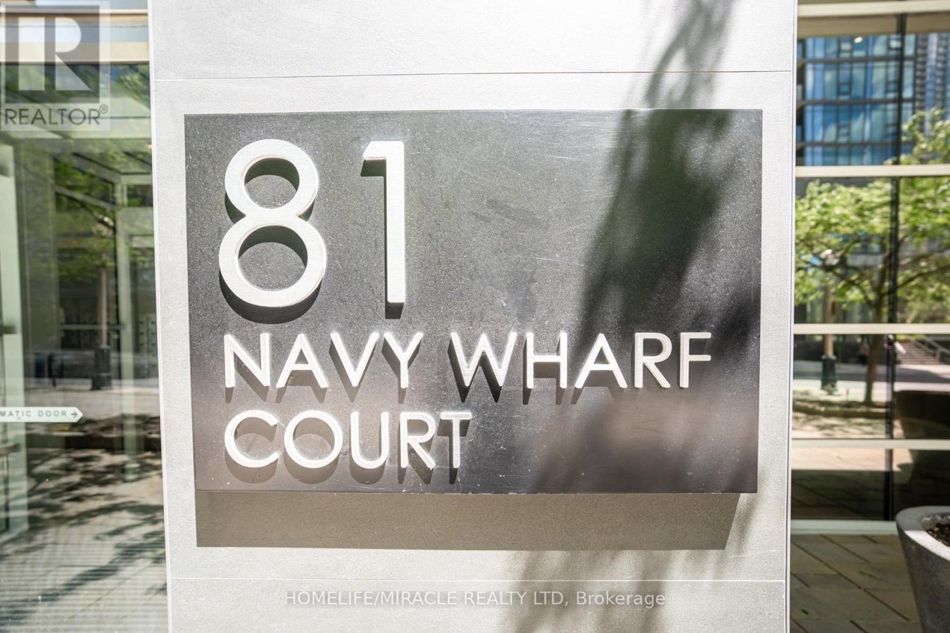 201 - 81 NAVY WHARF COURT - Photo 8