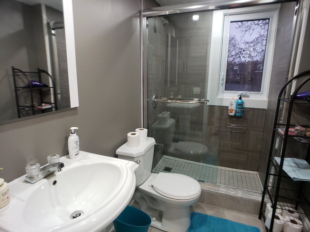 350 Lansdowne Avenue - Photo 16
