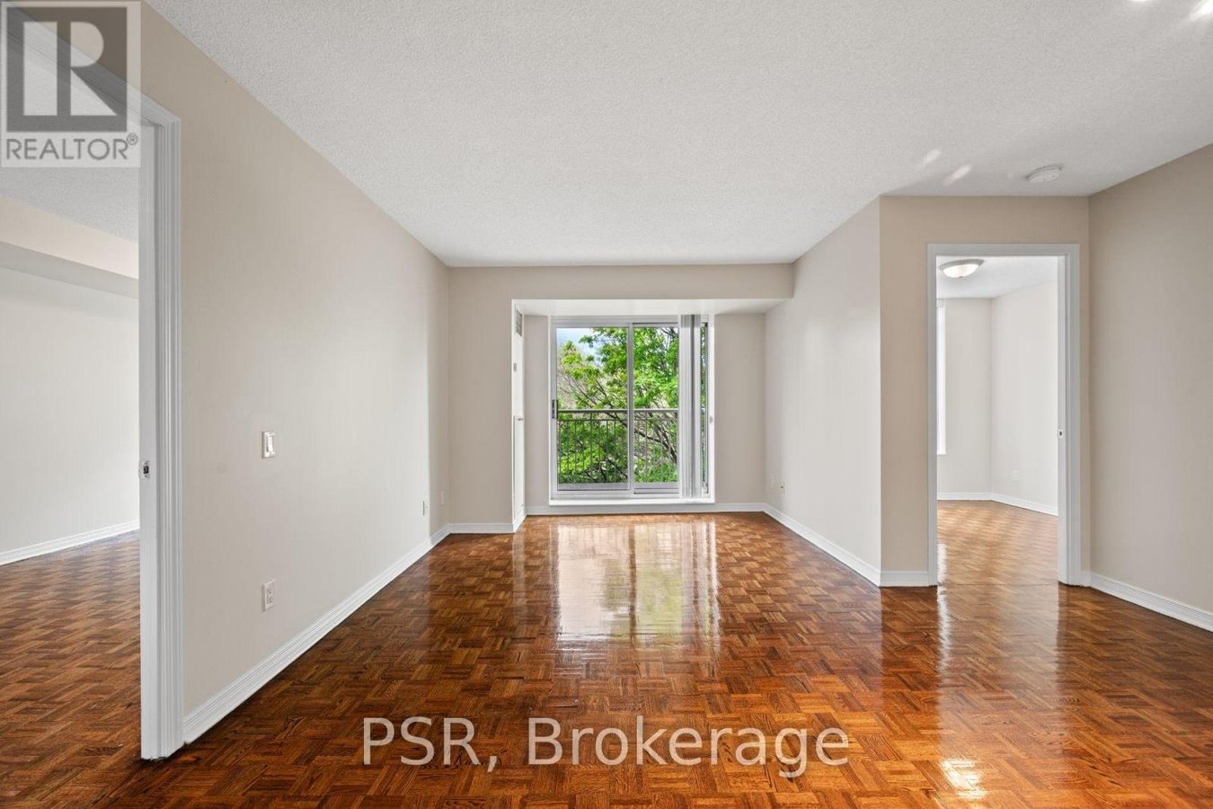 312 - 515 ROSEWELL AVENUE - Photo 1