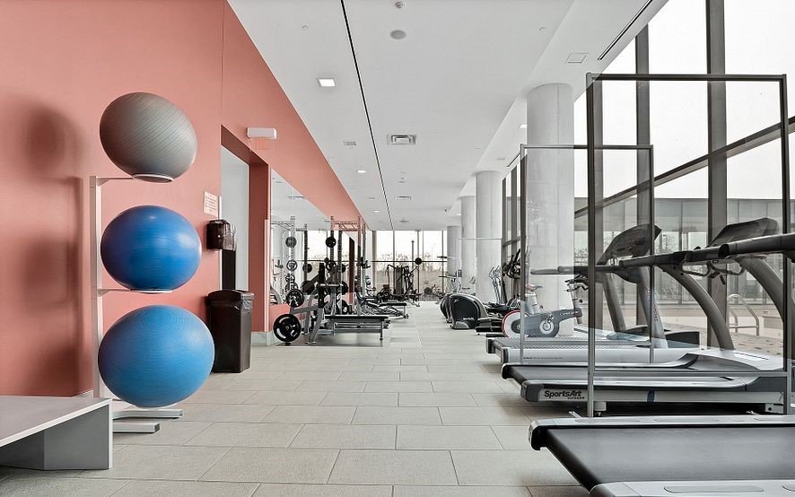 105 The Queensway - Photo 7