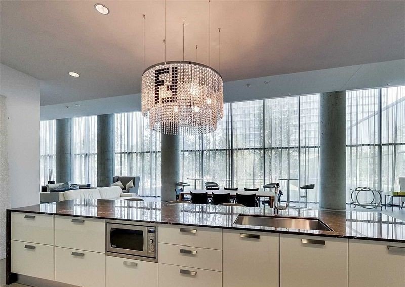 105 The Queensway - Photo 13