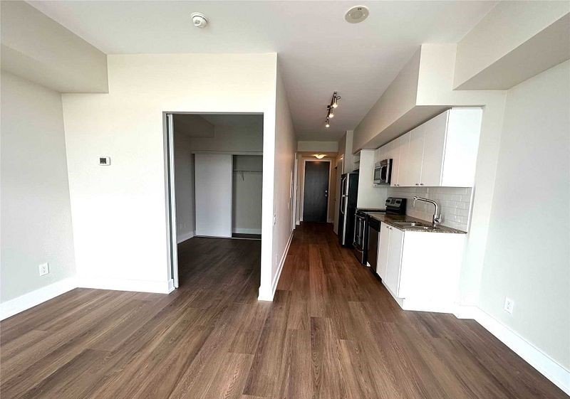 105 The Queensway - Photo 20