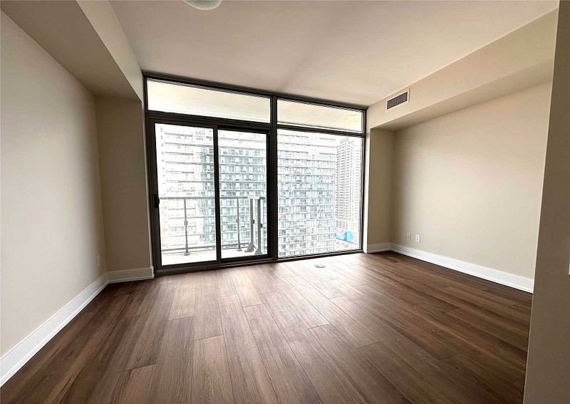 105 The Queensway - Photo 24