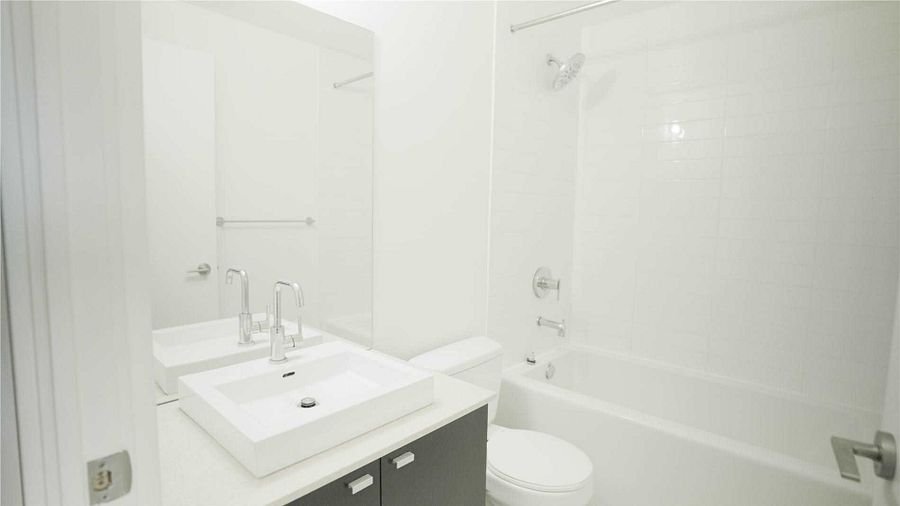 105 The Queensway - Photo 10