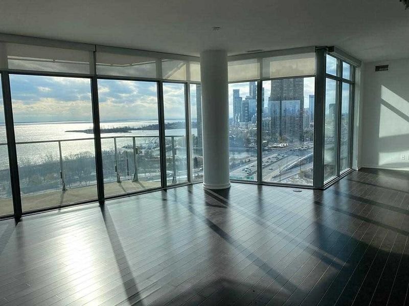 105 The Queensway - Photo 28