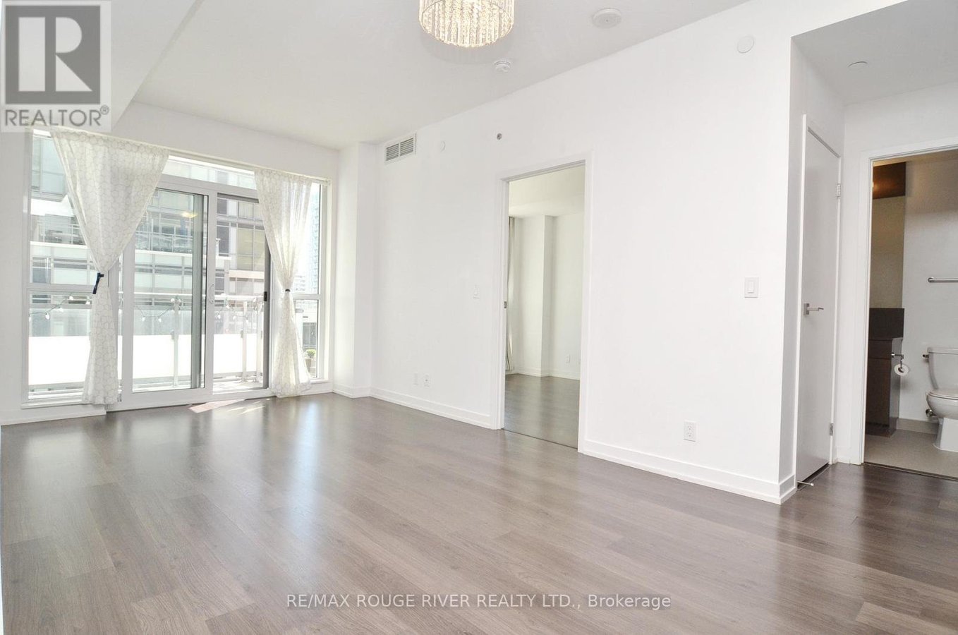 509 - 89 DUNFIELD AVENUE - Photo 5