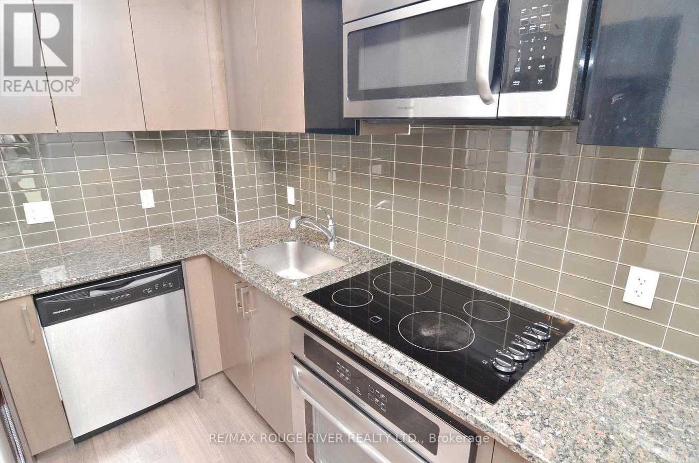 509 - 89 DUNFIELD AVENUE - Photo 11