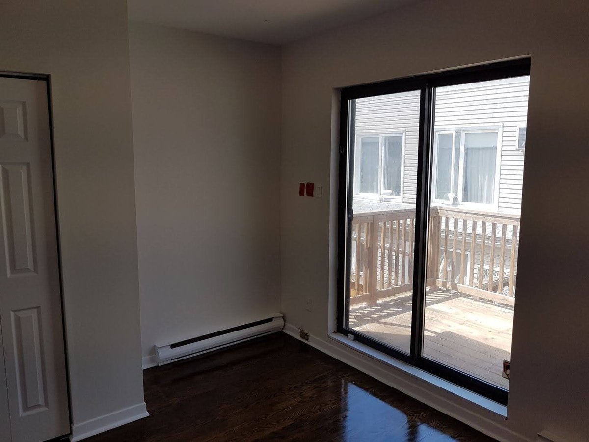 2066 Queen Street East - Photo 11