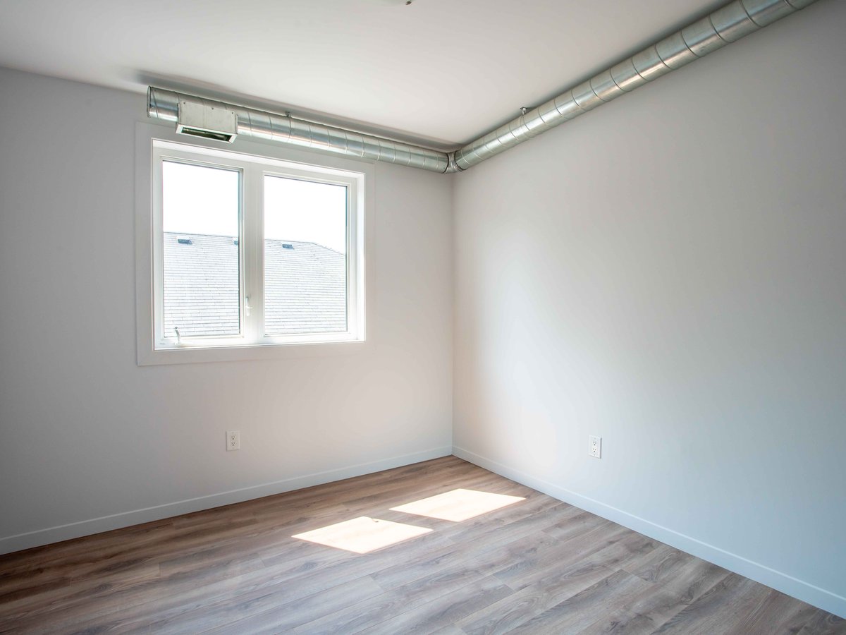 185 Jane Street - Photo 8