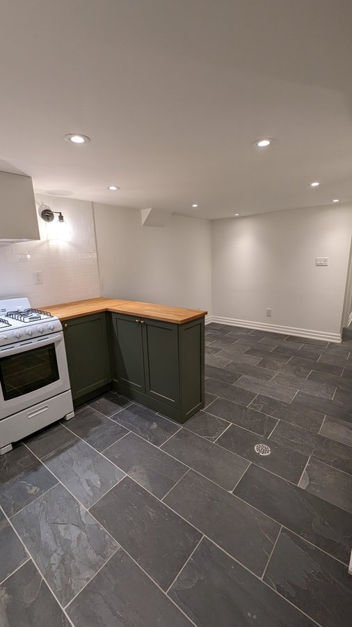 71 Boon Avenue - Photo 6