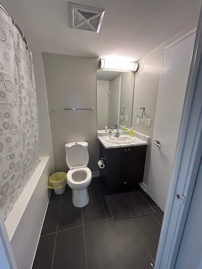 Sherbourne Street - Photo 9