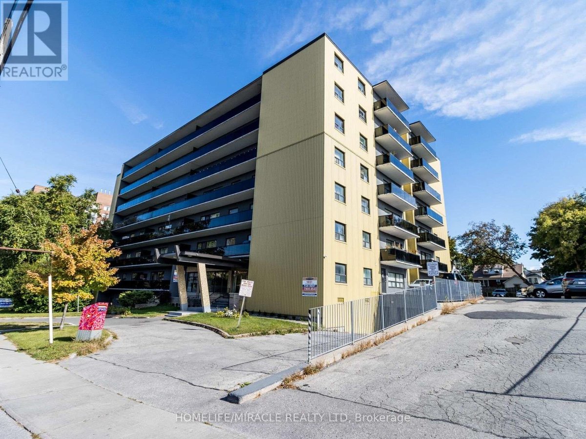 802 - 1651 VICTORIA PK AVENUE - Photo 3