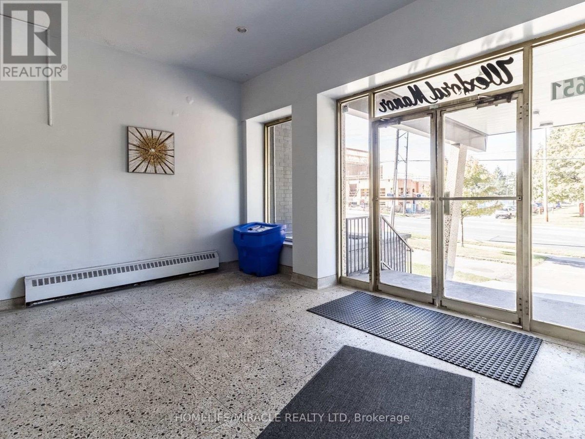 802 - 1651 VICTORIA PK AVENUE - Photo 15