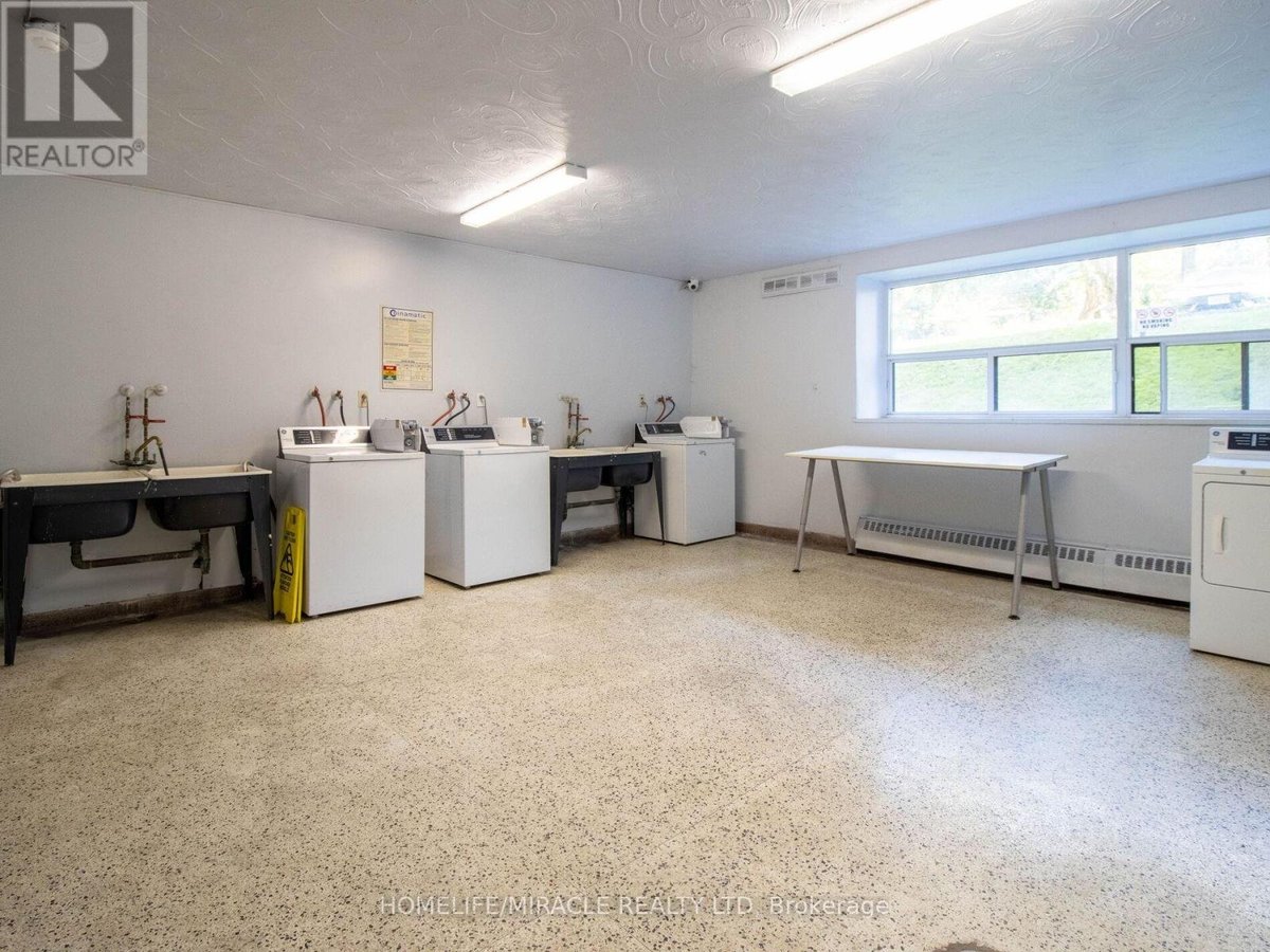 802 - 1651 VICTORIA PK AVENUE - Photo 18