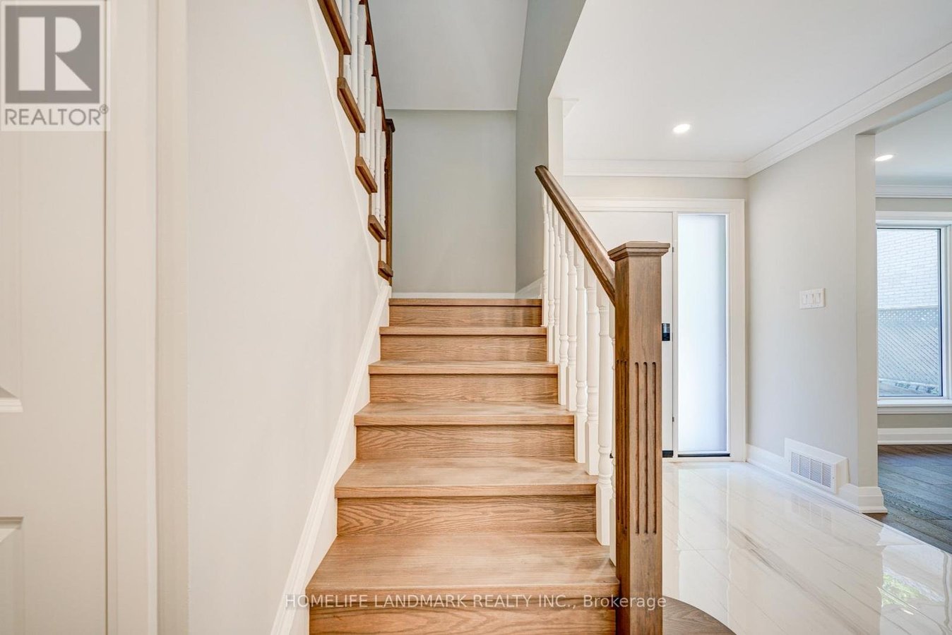 7 KNIGHTSWOOD ROAD - Photo 21