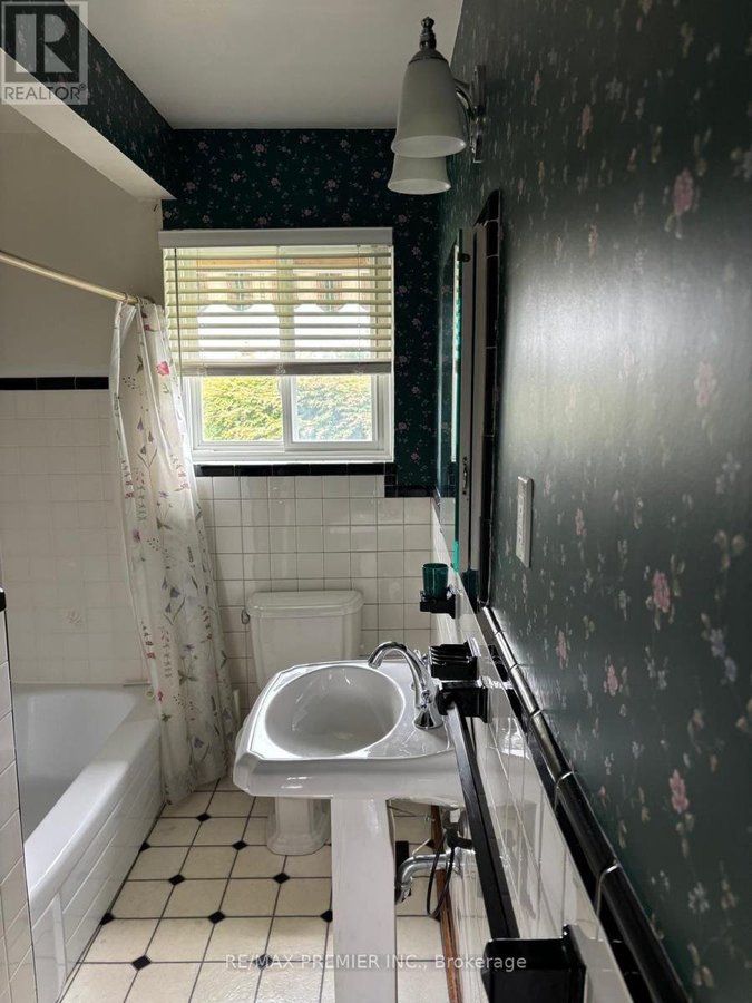 4 WELDON COURT - Photo 20