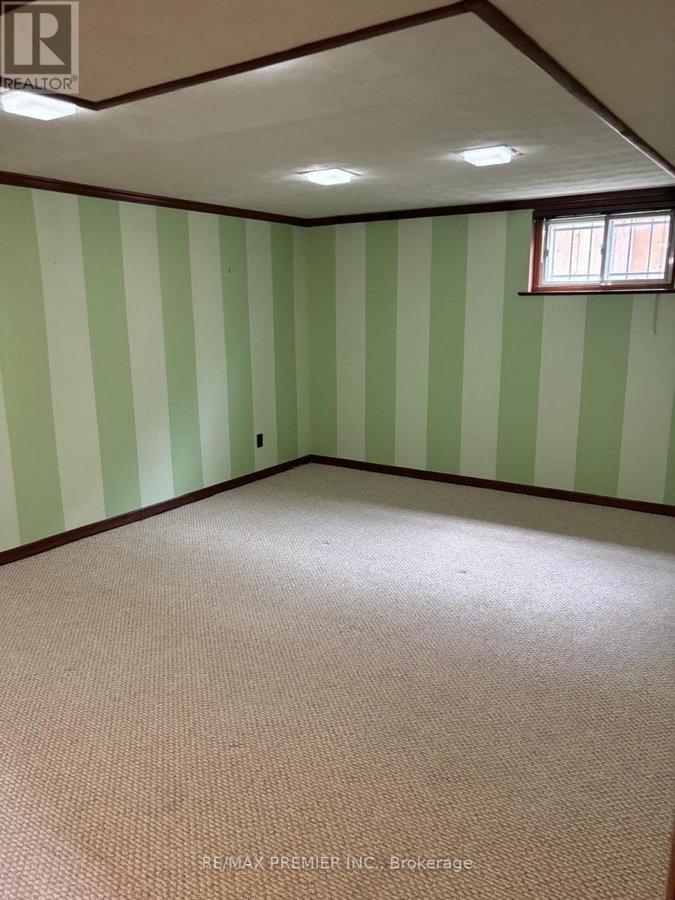 4 WELDON COURT - Photo 21