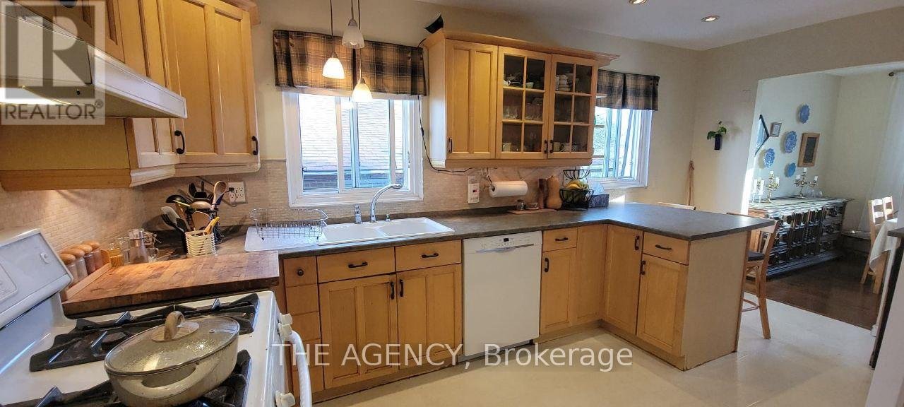 UPPER - 69 SILAS HILL DRIVE - Photo 3