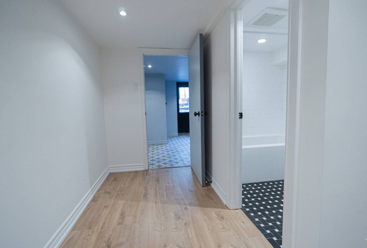 144 Grace Street - Photo 9