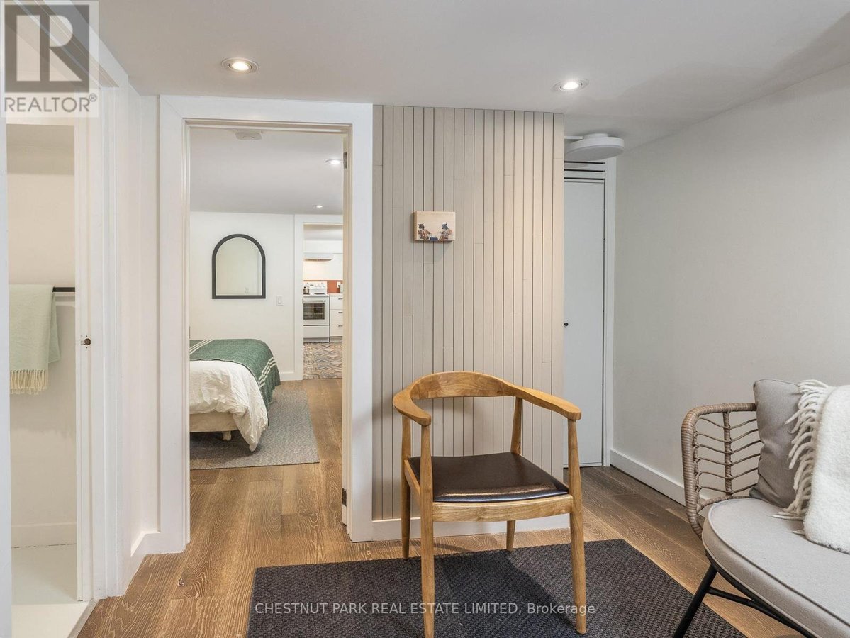 1654 GERRARD STREET E - Photo 4