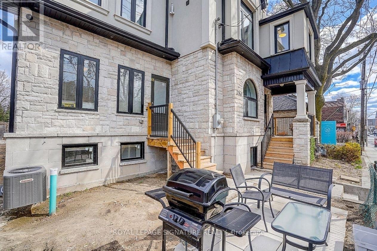 2 - 252 ANNETTE STREET - Photo 3