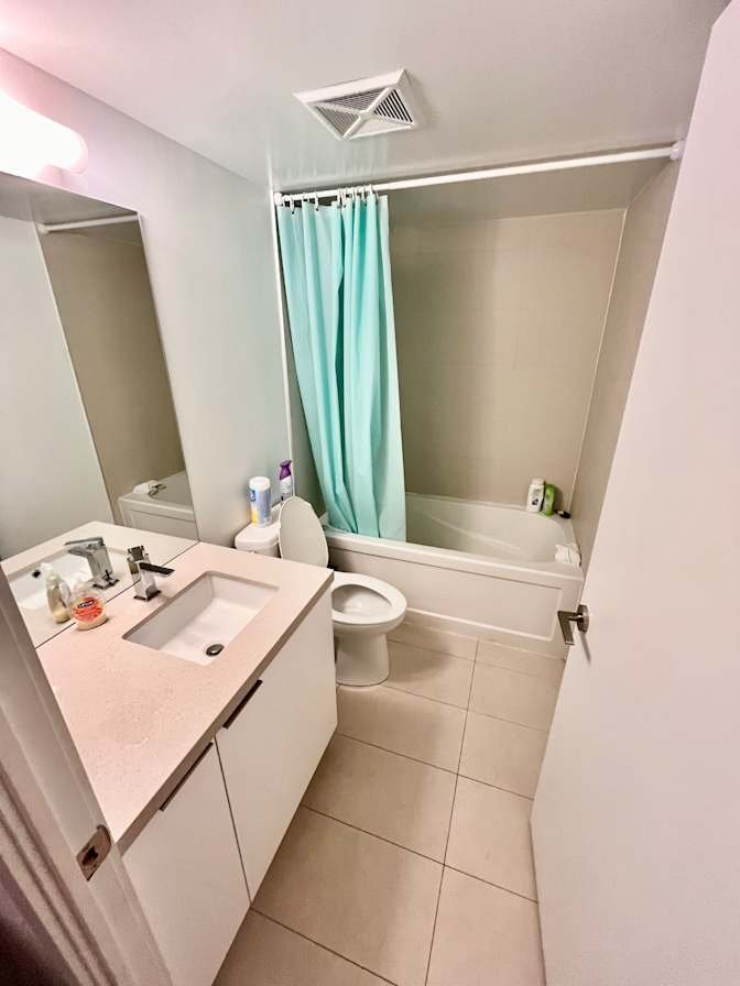 Roehampton Avenue - Photo 4