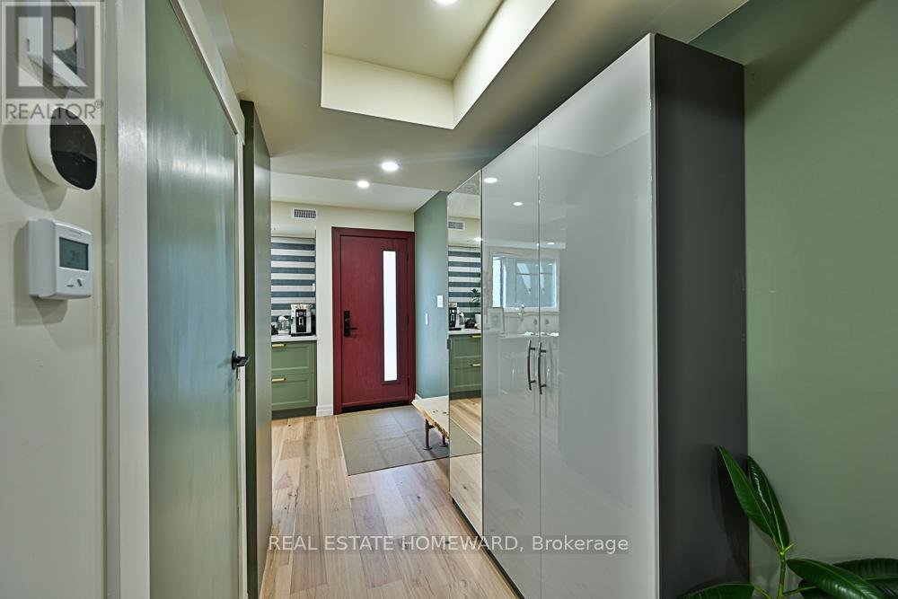 LANEWAY - 254 RHODES AVENUE - Photo 10