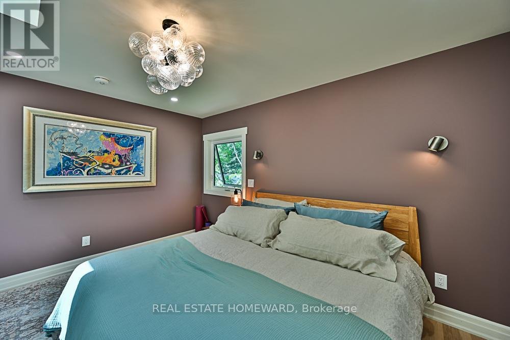 LANEWAY - 254 RHODES AVENUE - Photo 21