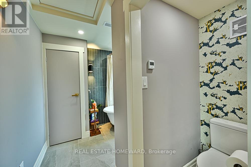 LANEWAY - 254 RHODES AVENUE - Photo 27