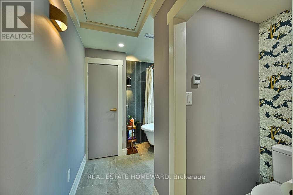 LANEWAY - 254 RHODES AVENUE - Photo 28