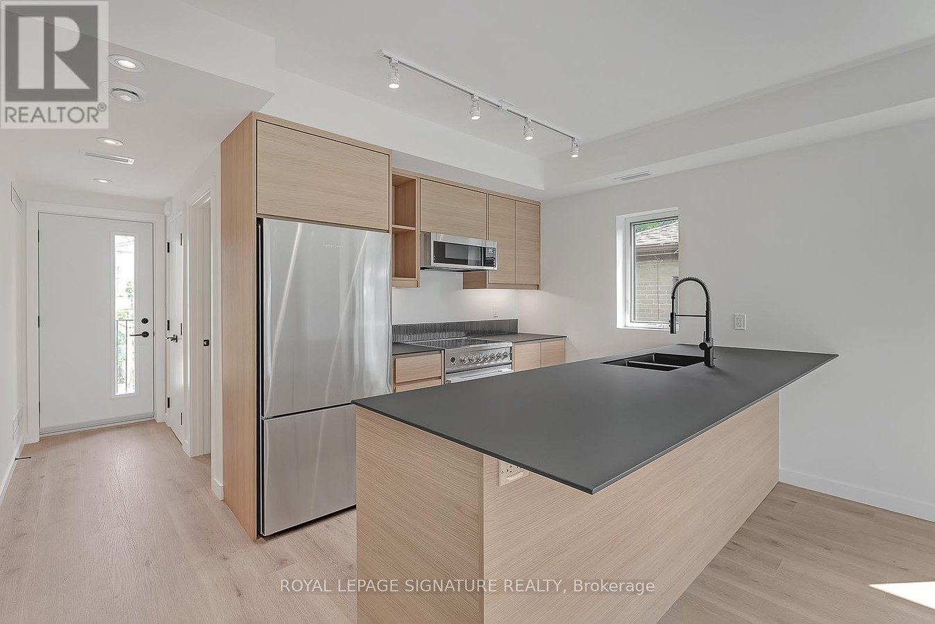 4 - 1254 DAVENPORT ROAD - Photo 7