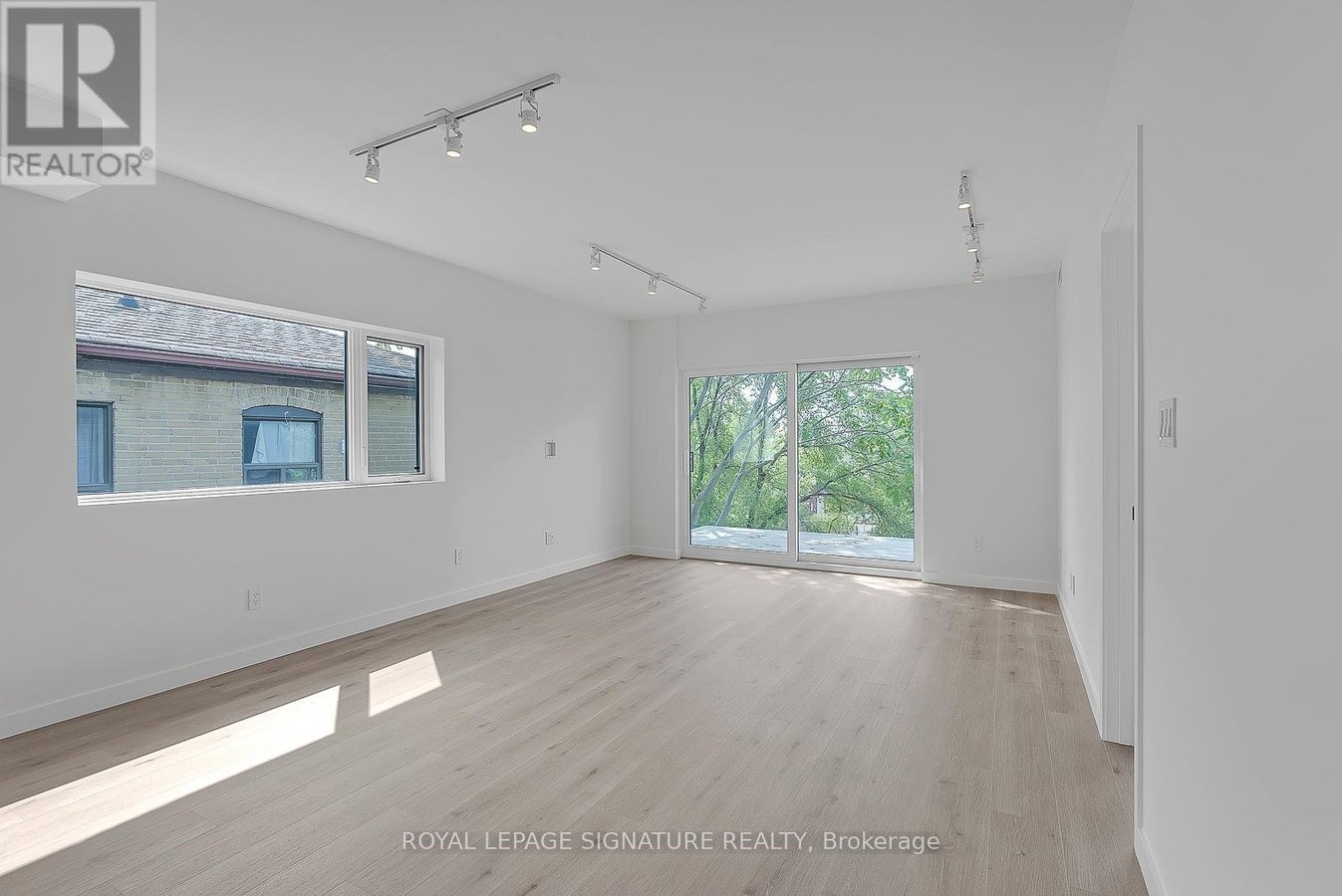 4 - 1254 DAVENPORT ROAD - Photo 11