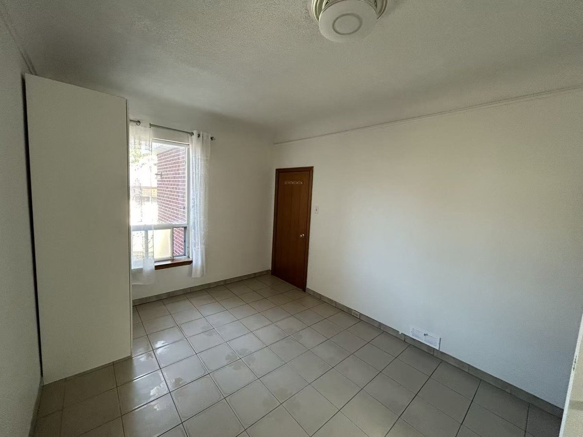 126 Beatrice Street - Photo 2