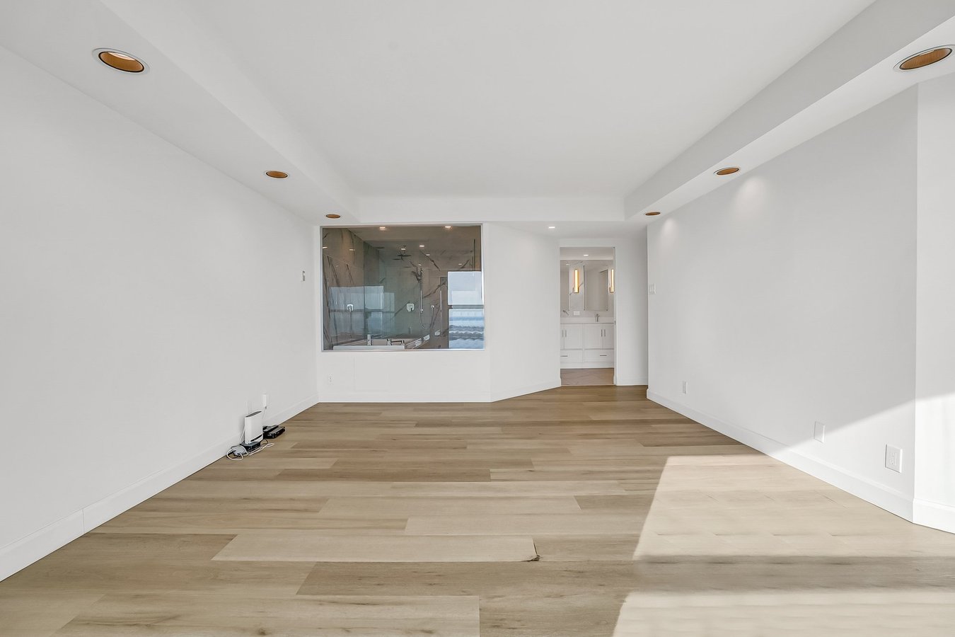 99 Harbour Square - Photo 21