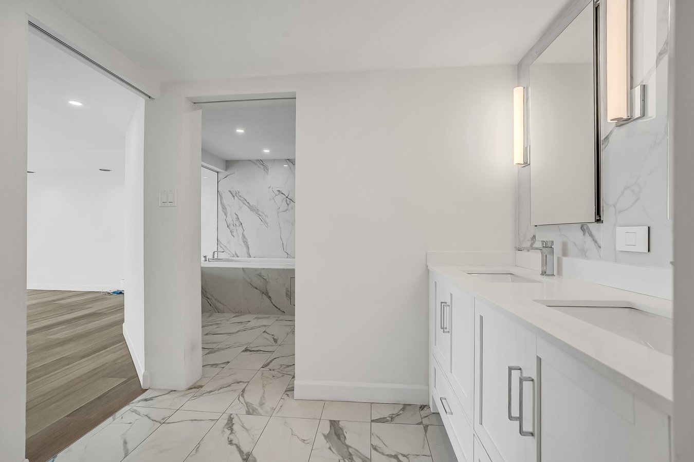 99 Harbour Square - Photo 25