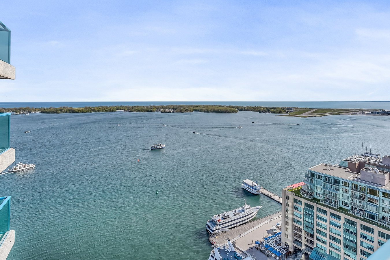 99 Harbour Square - Photo 34