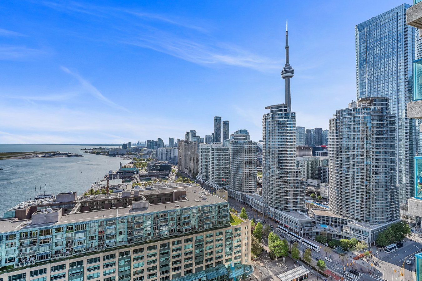 99 Harbour Square - Photo 35