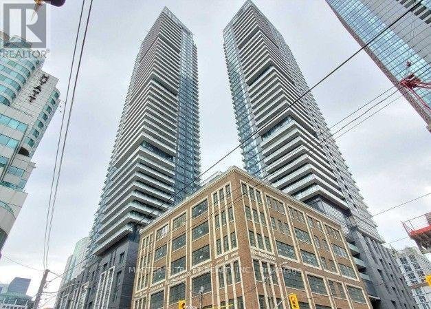 1110 - 125 BLUE JAYS WAY - Photo 1