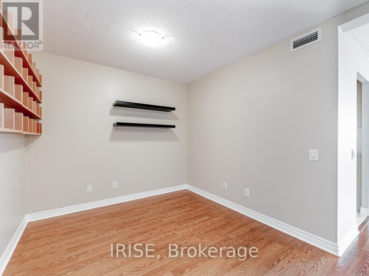 715 - 83 BOROUGH DRIVE - Photo 3