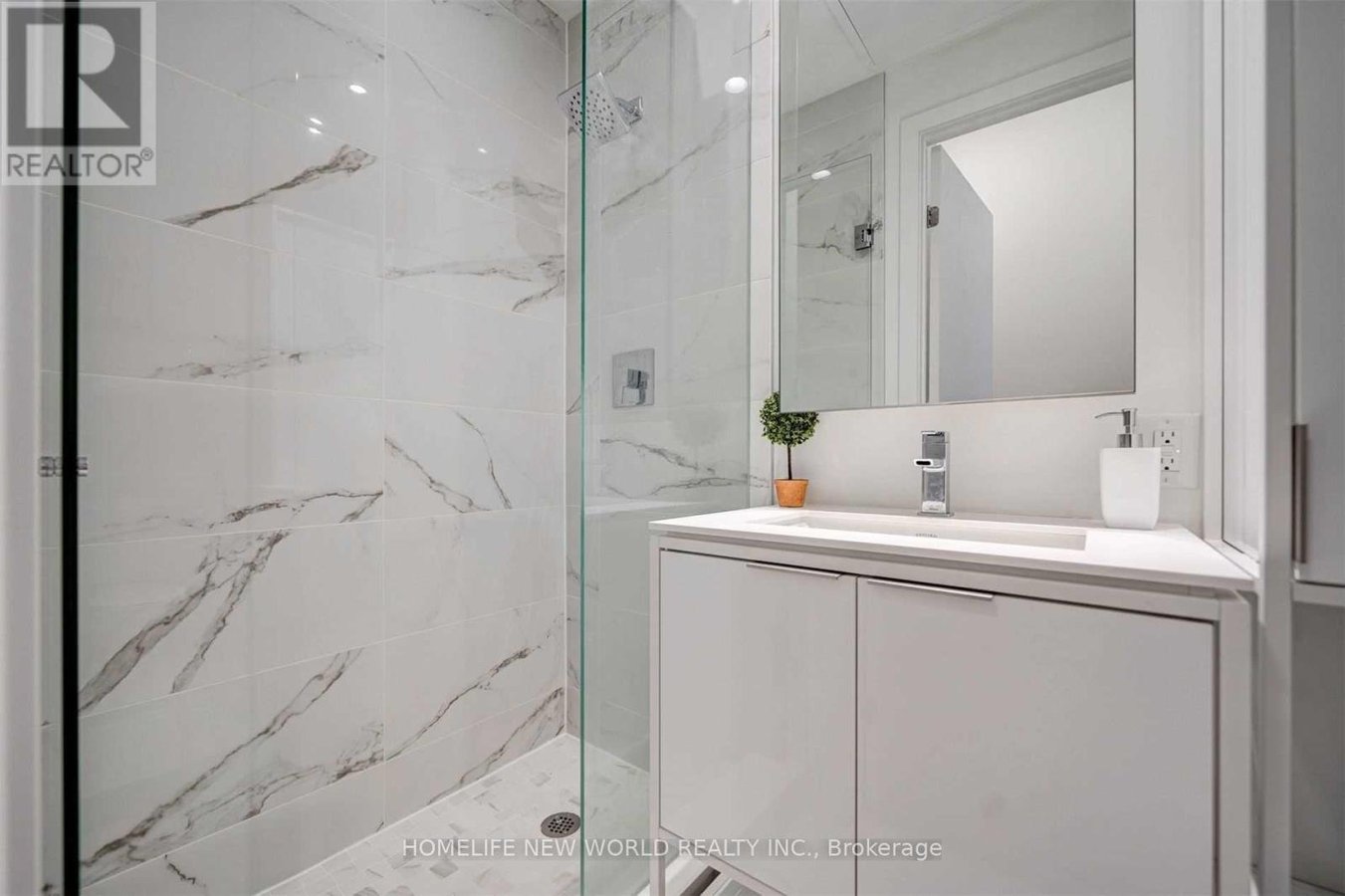 909 - 77 SHUTER STREET - Photo 8