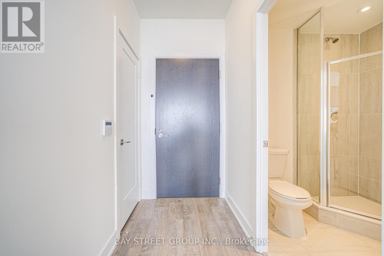 4032 - 5 MABELLE AVENUE - Photo 9