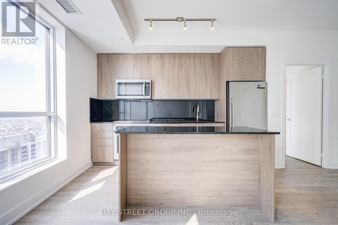 4032 - 5 MABELLE AVENUE - Photo 20