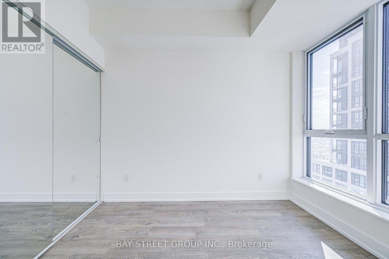 4032 - 5 MABELLE AVENUE - Photo 22