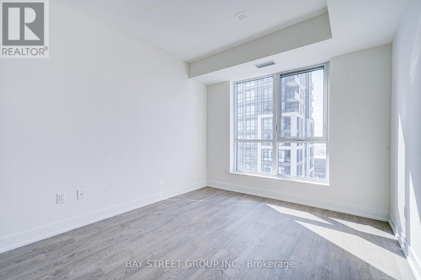 4032 - 5 MABELLE AVENUE - Photo 28