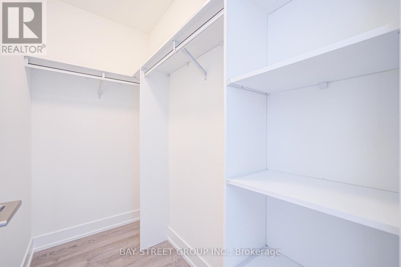 4032 - 5 MABELLE AVENUE - Photo 29