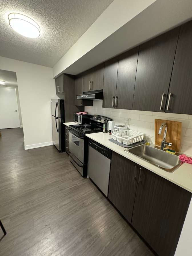 Sherbourne Street - Photo 2