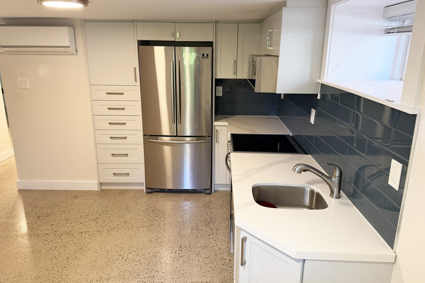 172 High Park Avenue - Photo 3