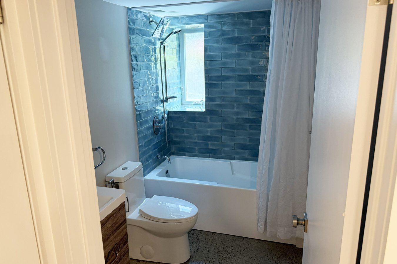 172 High Park Avenue - Photo 7