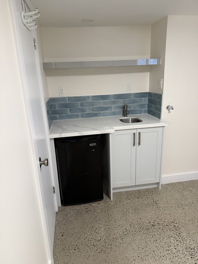 172 High Park Avenue - Photo 12